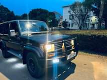 A picture of Land cruiser EX