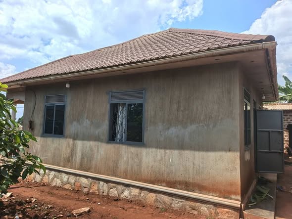 A picture of Simple house for sale located at Namugongo Bukerere Has 2bedrooms