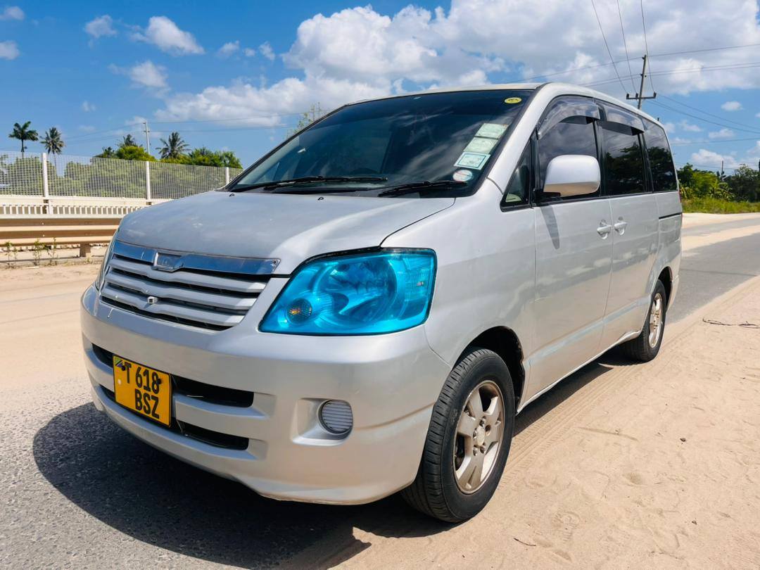 A picture of Toyota Noah 2AZ Engine Full Ac Mil 5.6 0746000999