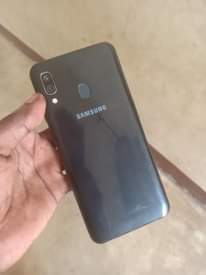 A picture of SAMSUNG GALAXY A30 KAMA ILIVYO