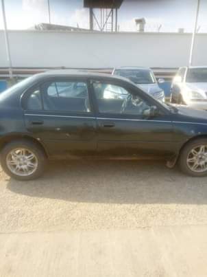A picture of Toyota Corolla 2000