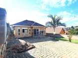 A picture of House for sell in kira price 250 million