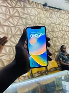 A picture of iPhone X 64gb Faceid working 730k only 0759979422 0773648989