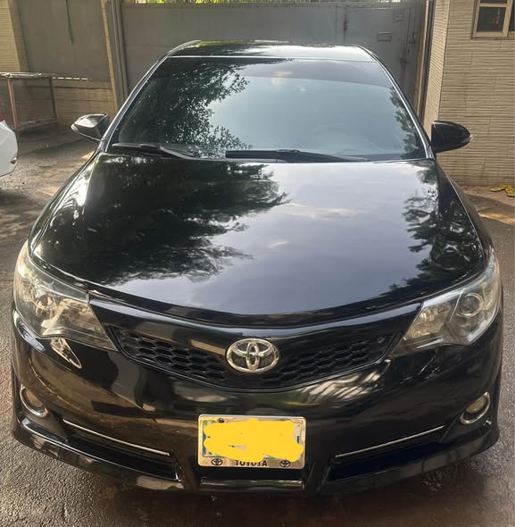 A picture of DISTRESS SALE Very Clean Nigerian Used 2013 Toyota Camry LE