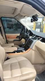 A picture of This is 2008 Tokunbo standard Range rover sport with factory