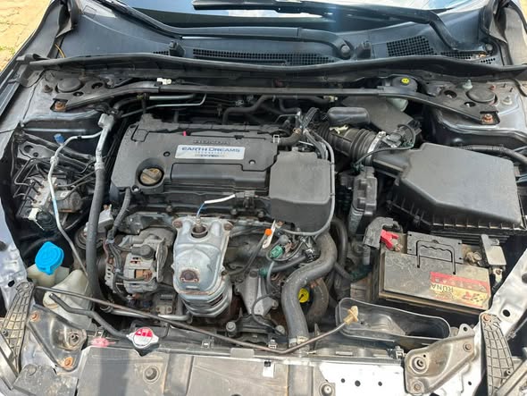 A picture of Honda accord 2013