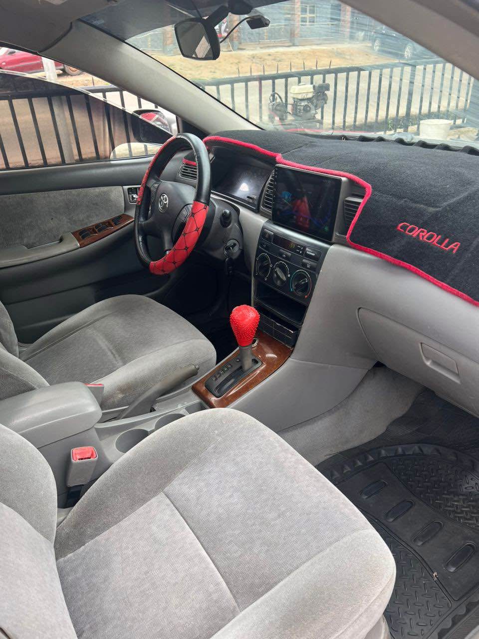 A picture of 2004 Toyota Corolla 4plug engine silent Sharp body Gear selection