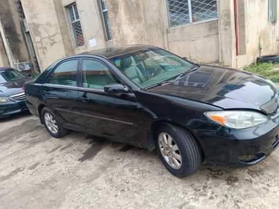 A picture of TOYOTA CAMRY