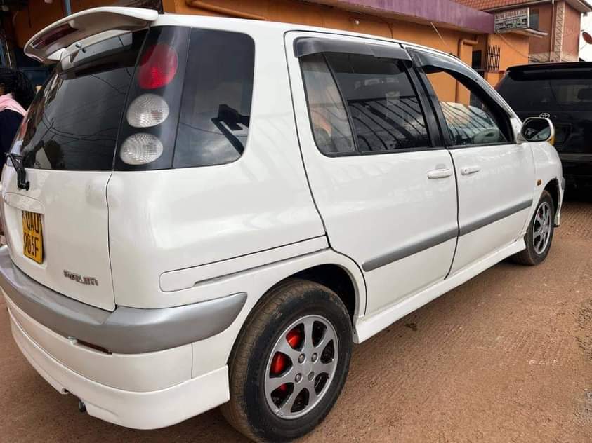 used toyota raum