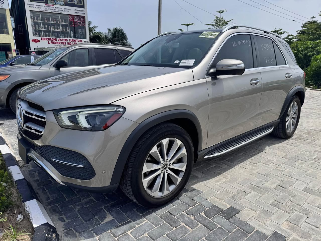 A picture of 2020 Mercedes Benz GLE350 Foreign Used