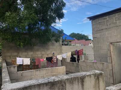 A picture of Banda liko kigamboni darajani secondary Linauzwa bei 14m Kiwanja mita
