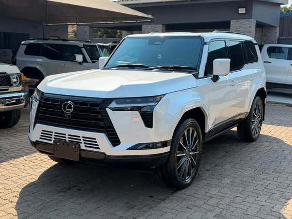 A picture of BRAND NEW LEXUS GX550 READY TO BE IMPORTED UGX400M CALL