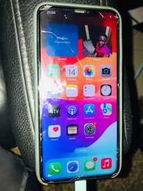 A picture of iPhone 11 pro max 256GB