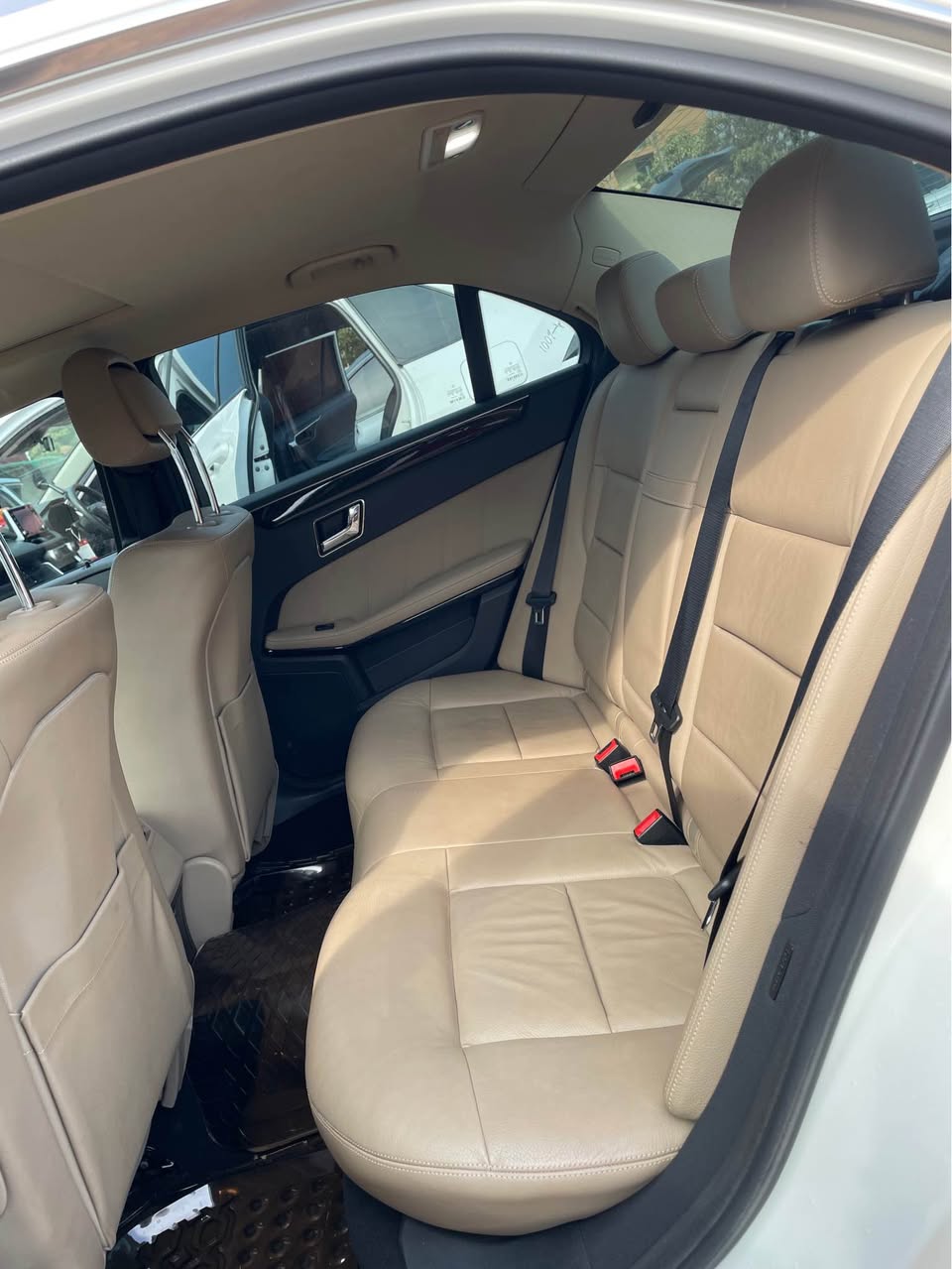 A picture of E300 2010 At 52m
