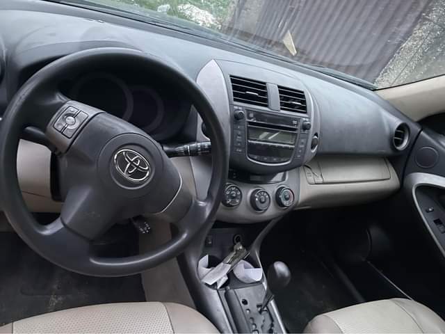A picture of Toyota RAV4 2008 first body pan