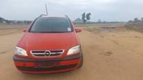 A picture of Sharp Direct tokunbo Opel Zafira 2004 A C chilling Sound