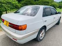 A picture of Toyota primio old