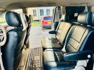 A picture of Toyota Alphard