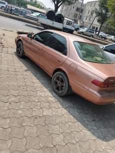 A picture of Toyota Camry 08142827186