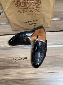 A picture of Men s shoes