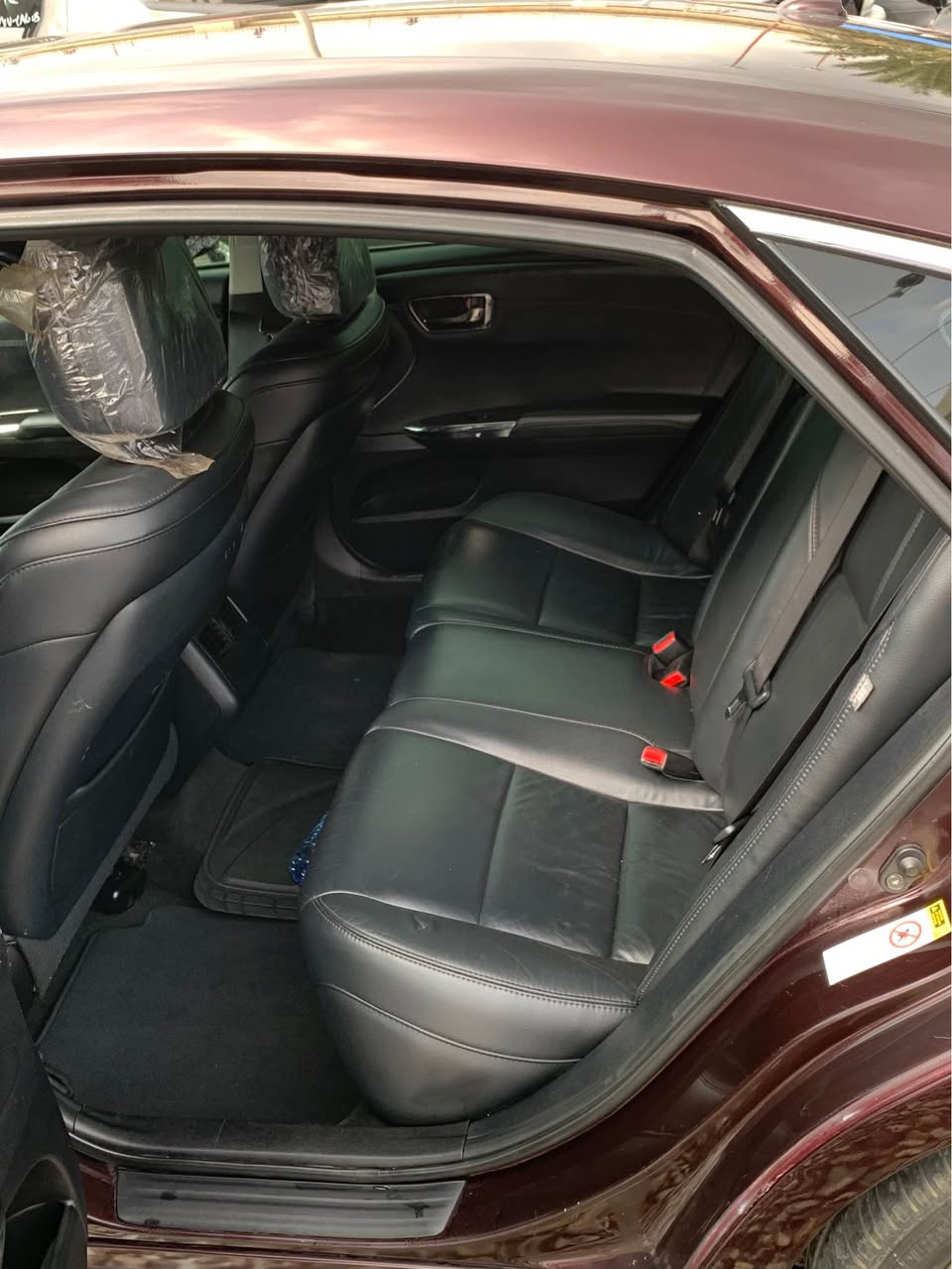 A picture of 2013 Toyota Avalon XLE
