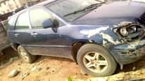 A picture of 2000 Lexus Rx 300