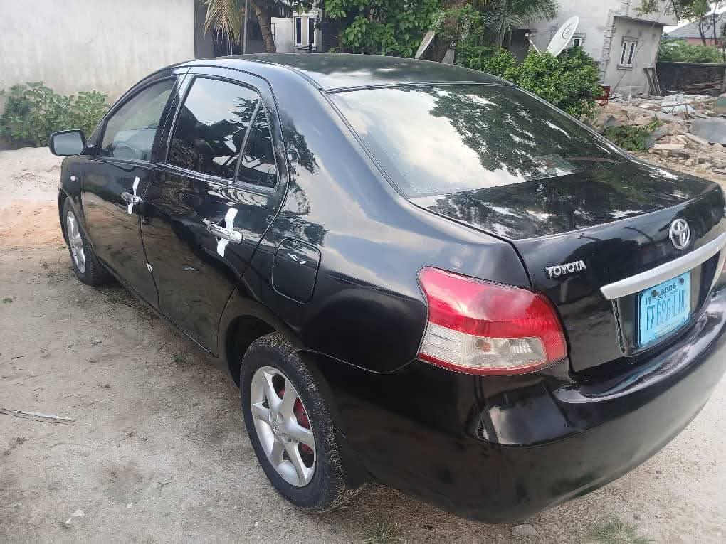A picture of 2006 Toyota yaris