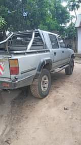 A picture of TOYOTA HILUX DIESEL ENGINE MANUAL 4WD PRICE 19 8ML CALL