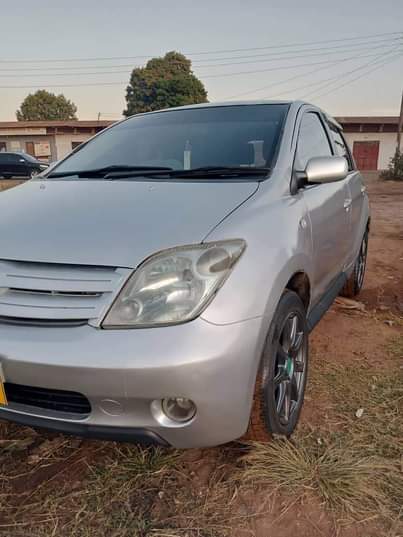 A picture of 2005 Toyota Toyoy 6.5