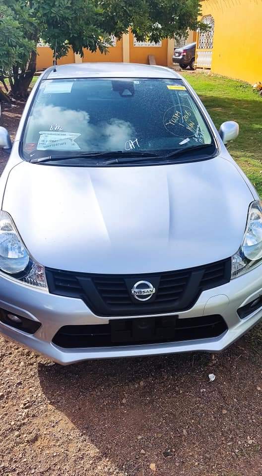 nissan ad wagon