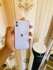 A picture of iPhone 11 Dual line gb64