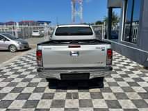 A picture of 2005 Toyota Hilux Double Cab