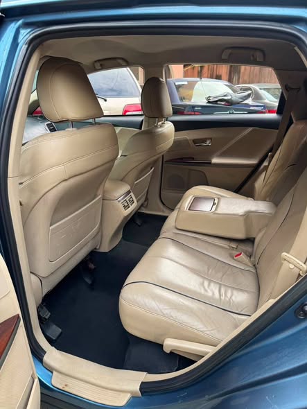 A picture of DISTRESS SALES Weekend deal Clean registered Toyota Venza 2011 XLE