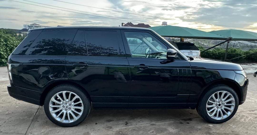 A picture of 2014 Range Rover Autobiography captain seats price 43M Location Abuja