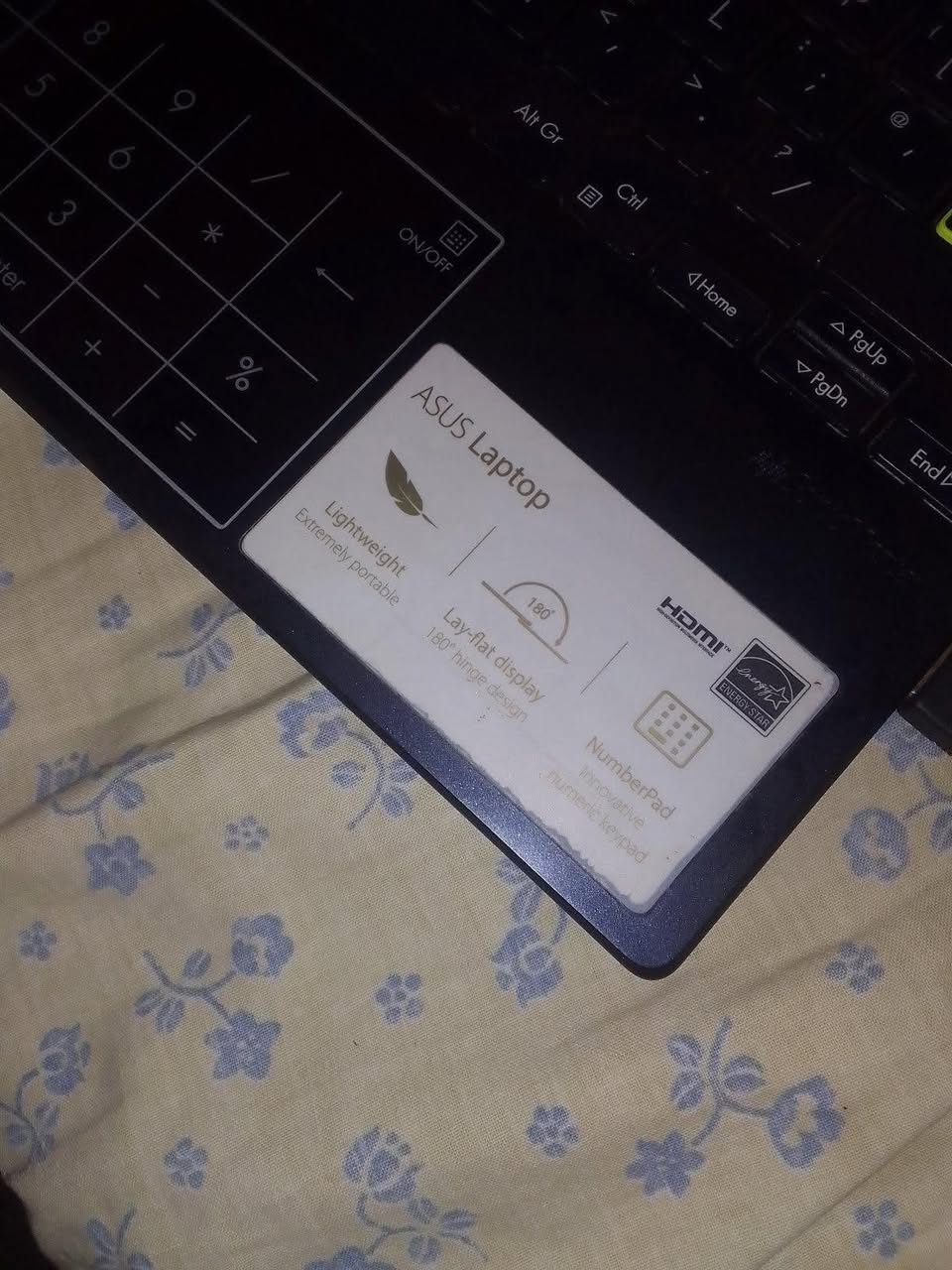 A picture of Asus E210W 350k quicksell