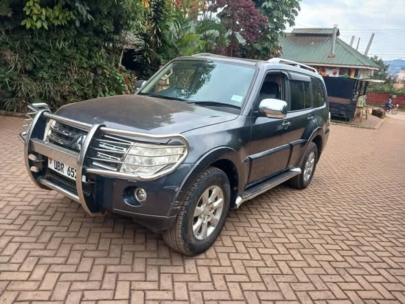 A picture of PAJERO