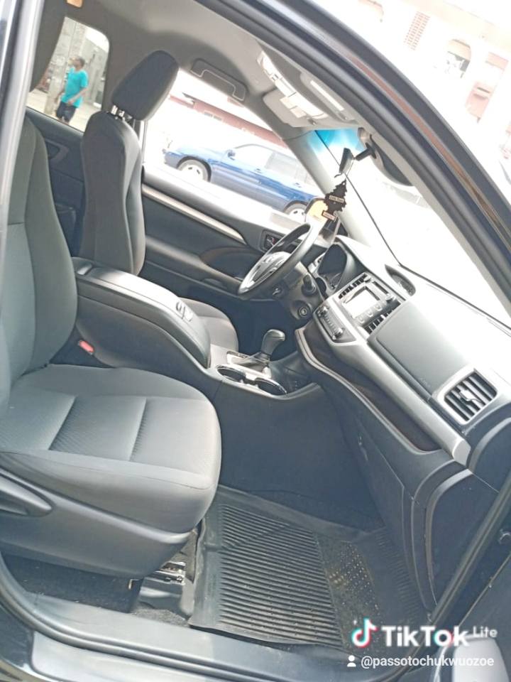 A picture of Toyota Highlander 2019