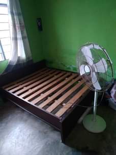 A picture of nauza feni na kitanda 0782721899