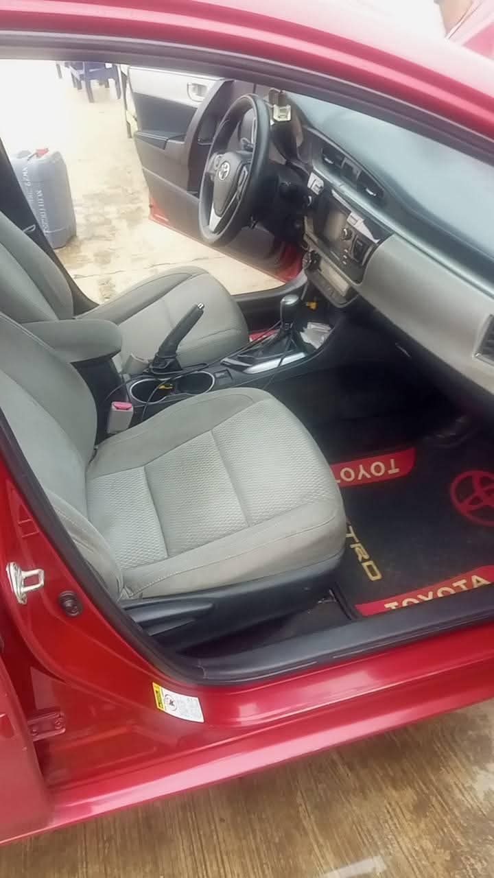 A picture of Corolla 2016
