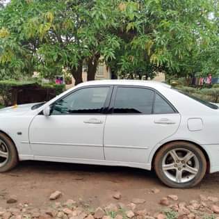 used toyota altezza