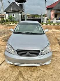 A picture of TOYOTA COROLA