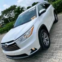 A picture of Toyota Highlander XLE AWD 2014 Price 5.8million 09136252203 Foreign used
