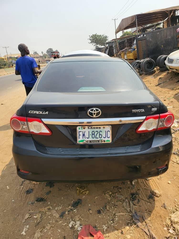 A picture of Toyota corolla 2013 mode