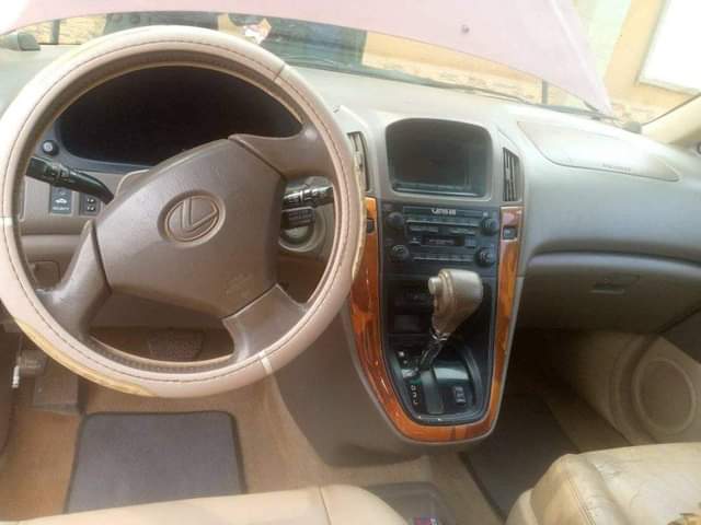 A picture of 2001 Lexus RX300