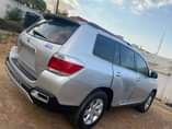 A picture of Toyota Highlander 012 013