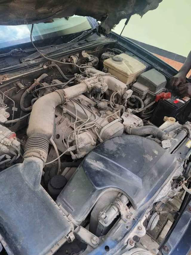 A picture of TOYOTA MARK II GX100