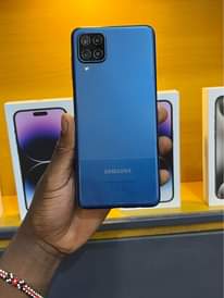 A picture of SAMSUNG GALAXY A12