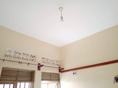 A picture of Single rms Slf Contained for rent at UGX200k in Kawempe