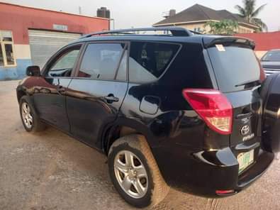 A picture of 2008 3 seaters Toyota Rav4 with 4cylinder silent untouched engine