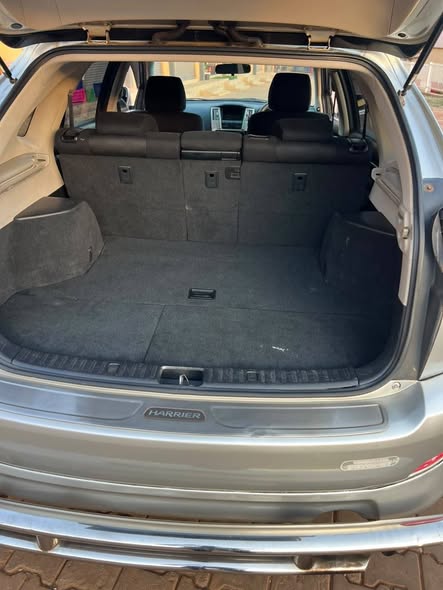 A picture of Toyota harrier kawundo 26m money needed